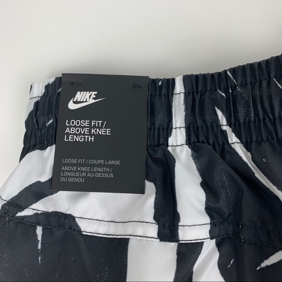 Nike Woven Swoosh All Over Print Shorts - Picture 4 of 5